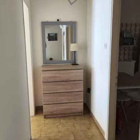 Apartment Beach Apartment Paralia *